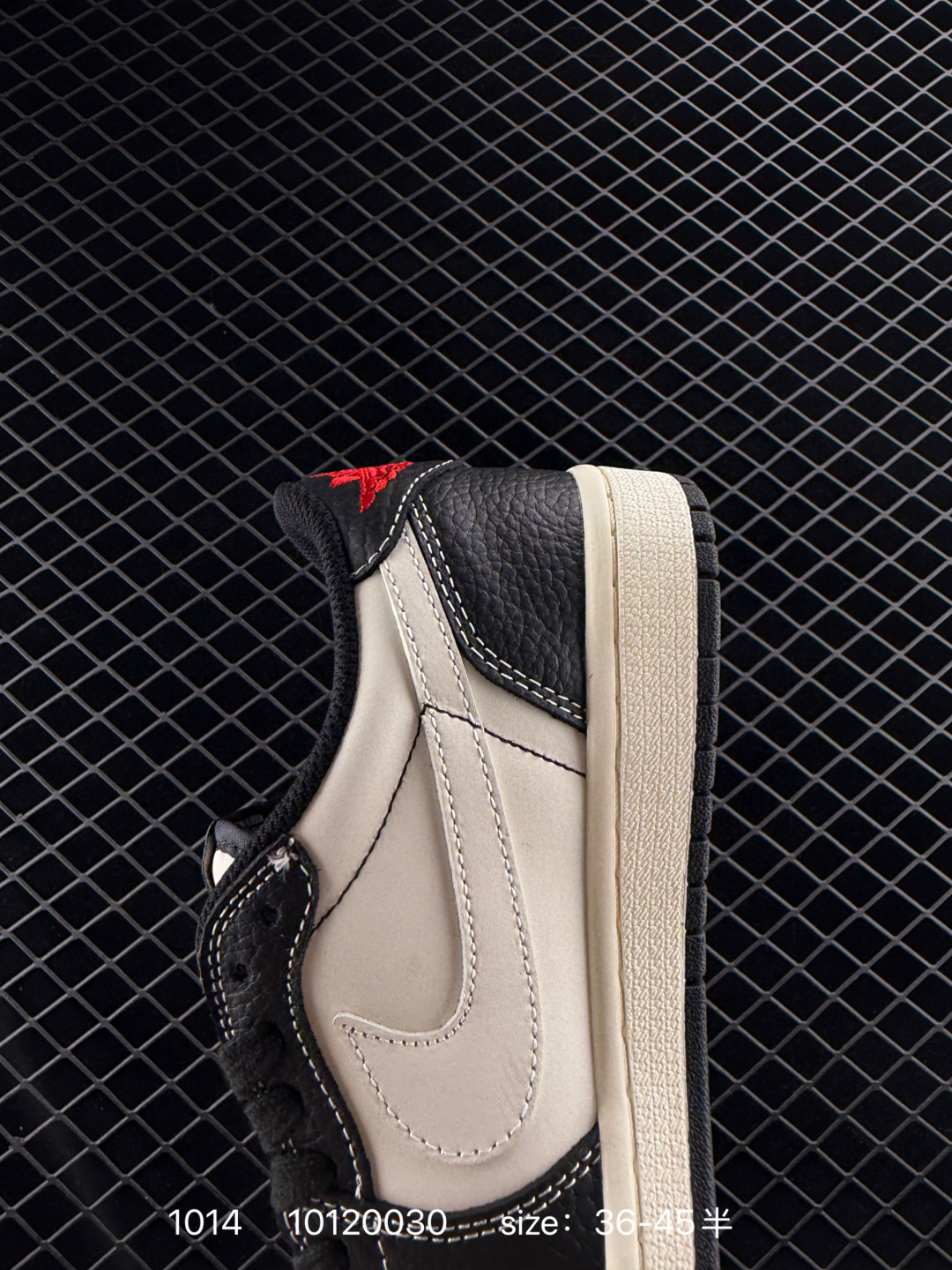 Travis Scott x Air Jordan 1 ” Reverse Mocha “